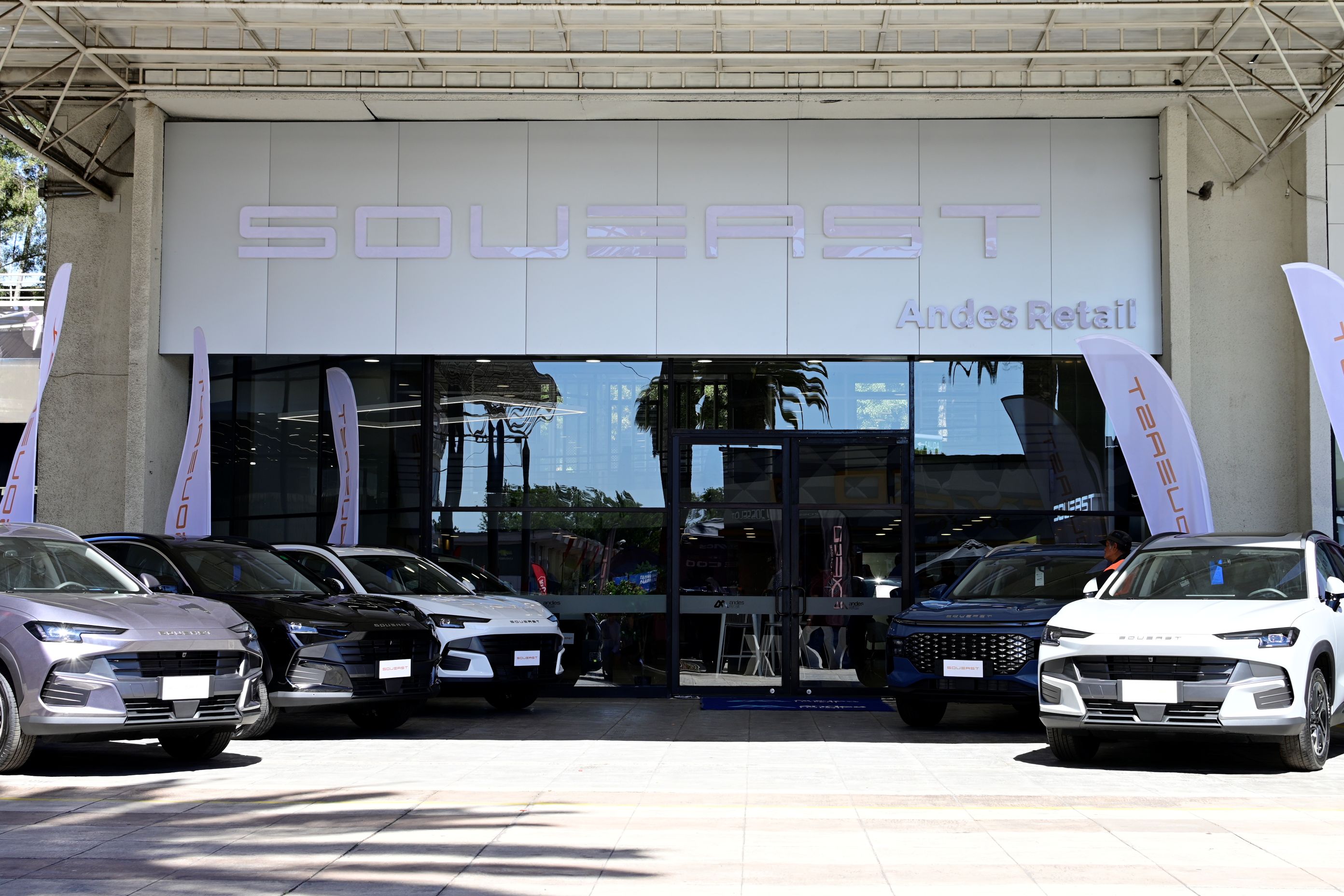 Soueast avanza a paso agigantado: Inauguró showroom exclusivo en Movicenter